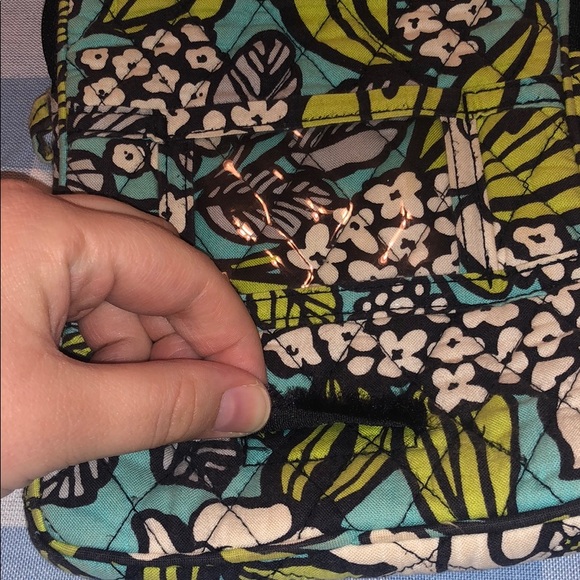 Vera Bradley mini Crossbody - Picture 3 of 5